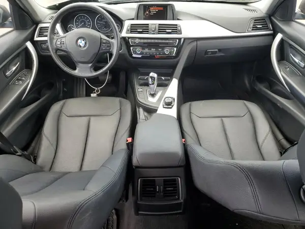 WBA8E5G35HNU44665 2017 BMW 3ER - Image 8