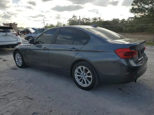 WBA8E5G35HNU44715 2017 BMW 3ER - Image 2