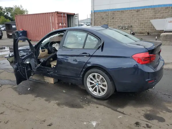 WBA8E5G36HNU42553 2017 BMW 3ER - Image 2