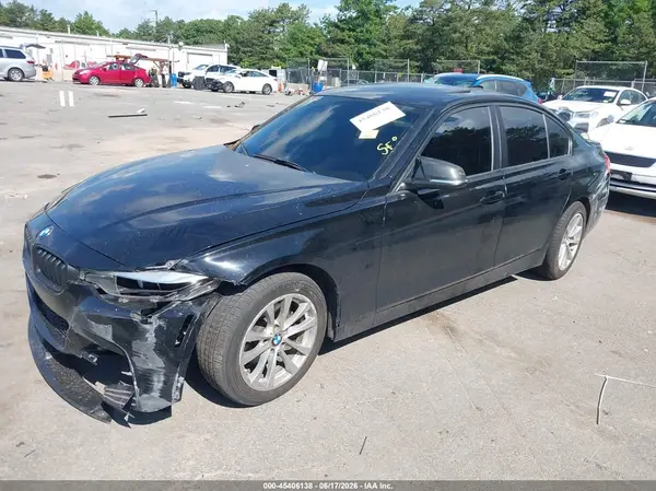 WBA8E5G36HNU43170 2017 BMW 3ER - Image 2