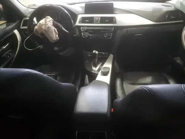 WBA8E5G37HNU43078 2017 BMW 3ER - Image 8