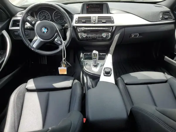 WBA8E5G37HNU43470 2017 BMW 3ER - Image 8