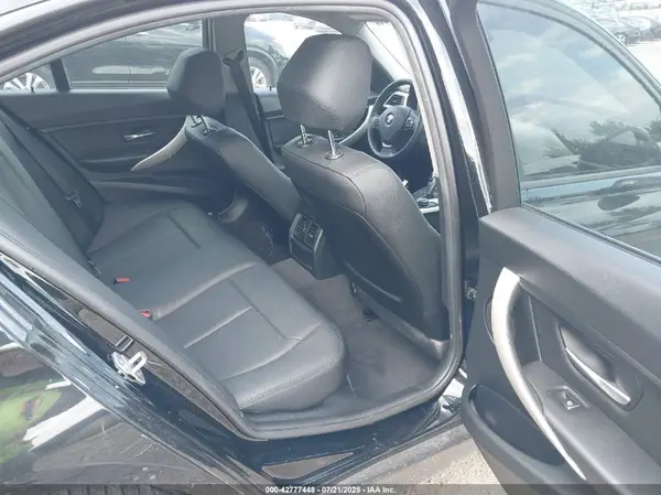 WBA8E5G37HNU43842 2017 BMW 3ER - Image 8