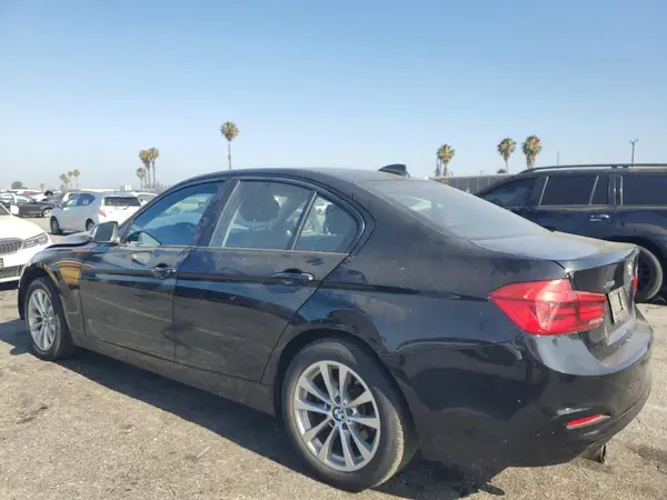 WBA8E5G37HNU44120 2017 BMW 3ER - Image 2