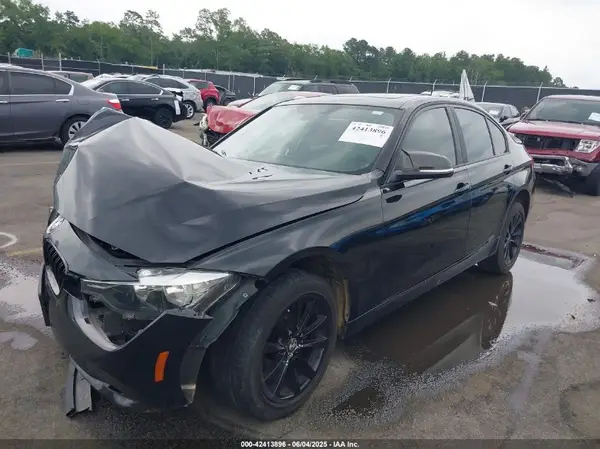 WBA8E5G38HNU44482 2017 BMW 3ER - Image 2