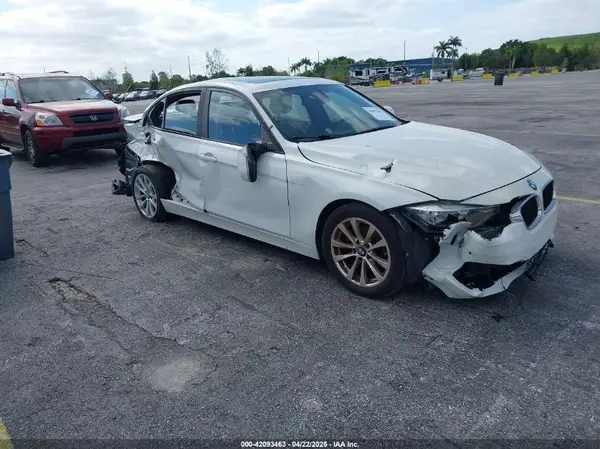 WBA8E5G39HNU44894 2017 BMW 3ER - Image 1