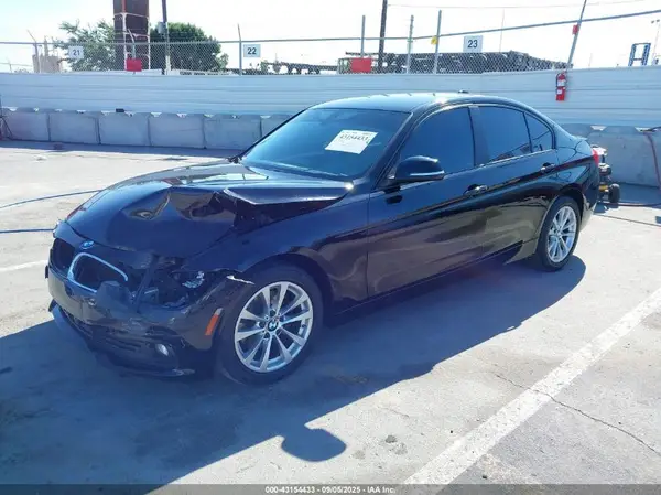 WBA8E5G3XHNU42703 2017 BMW 3ER - Image 2