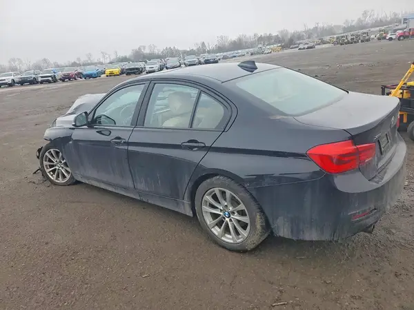 WBA8E5G3XHNU43902 2017 BMW 3ER - Image 2