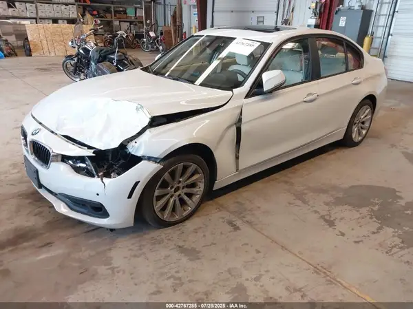 WBA8E5G50GNT94516 2016 BMW 3ER - Image 2