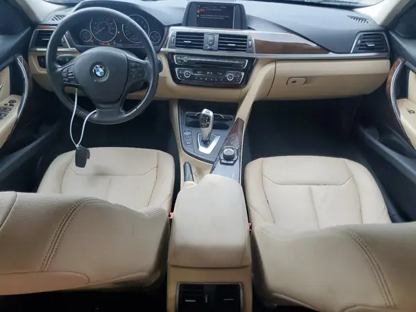 WBA8E5G50HNU22428 2017 BMW 3ER - Image 8