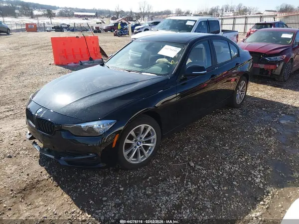 WBA8E5G50HNU22784 2017 BMW 3ER - Image 2