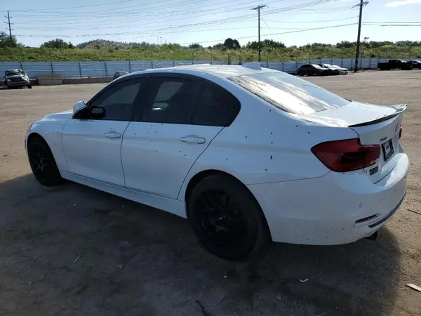 WBA8E5G50HNU22980 2017 BMW 3ER - Image 2