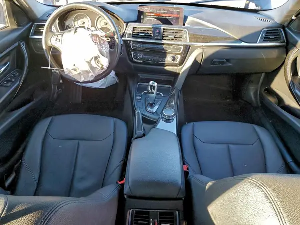 WBA8E5G50JNU46900 2018 BMW 3ER - Image 8