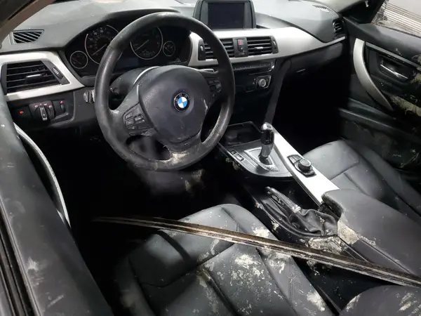 WBA8E5G50JNV02124 2018 BMW 3ER - Image 8