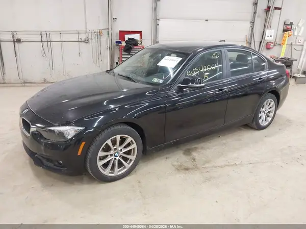 WBA8E5G51GNT40058 2016 BMW 3ER - Image 2