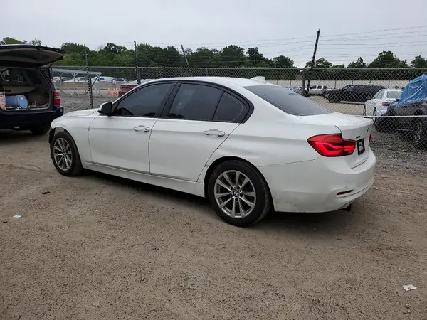 WBA8E5G51GNT41811 2016 BMW 3ER - Image 2