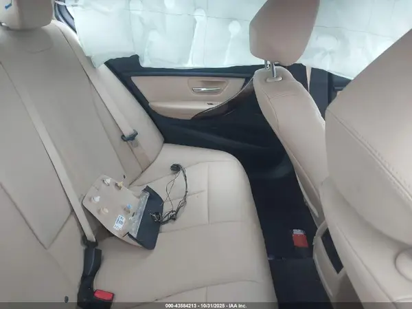 WBA8E5G51HNU41599 2017 BMW 3ER - Image 8