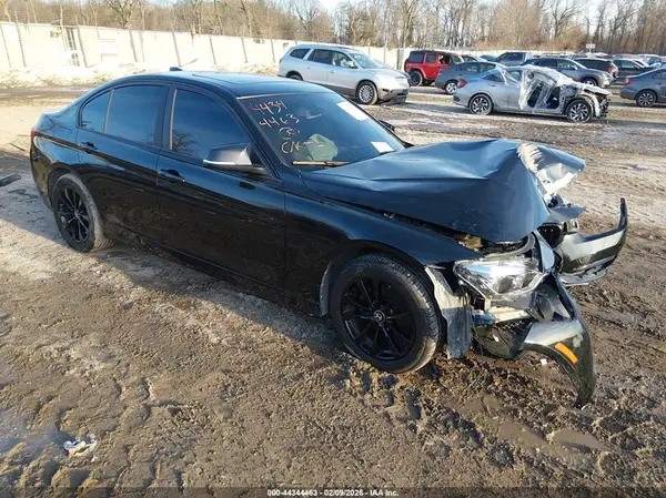 WBA8E5G51JNU45660 2018 BMW 3ER
