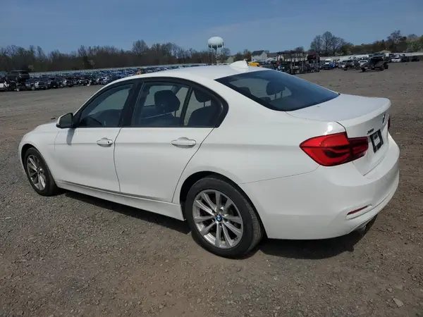 WBA8E5G51JNU46484 2018 BMW 3ER - Image 2