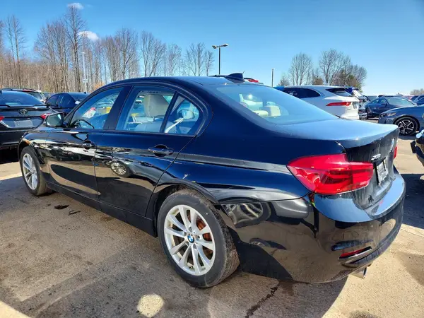 WBA8E5G51JNV02424 2018 BMW 3ER - Image 2