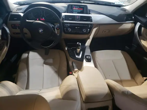 WBA8E5G51JNV02570 2018 BMW 3ER - Image 8