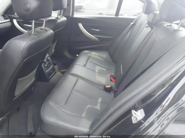 WBA8E5G51JNV02634 2018 BMW 3ER - Image 8