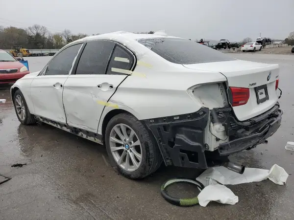 WBA8E5G52GNU19819 2016 BMW 3ER - Image 2