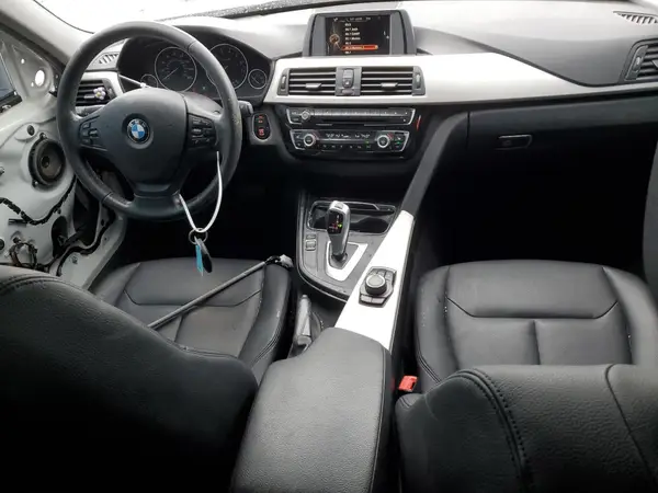 WBA8E5G52GNU19819 2016 BMW 3ER - Image 8