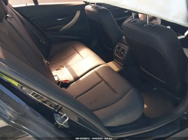 WBA8E5G52GNU21778 2016 BMW 3ER - Image 8