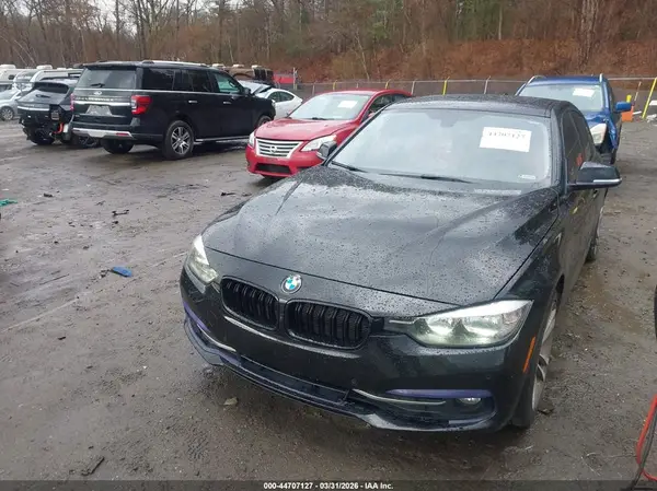 WBA8E5G52GNU21957 2016 BMW 3ER - Image 2