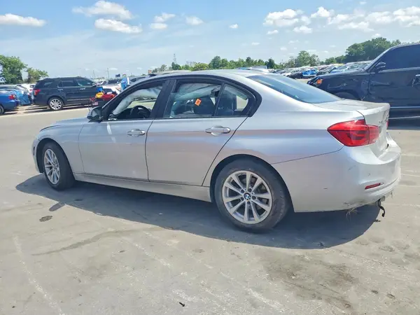 WBA8E5G52HNU23077 2017 BMW 3ER - Image 2
