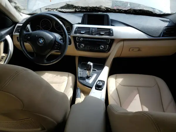 WBA8E5G52HNU41269 2017 BMW 3ER - Image 8