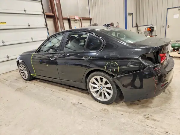 WBA8E5G52JNU45585 2018 BMW 3ER - Image 2