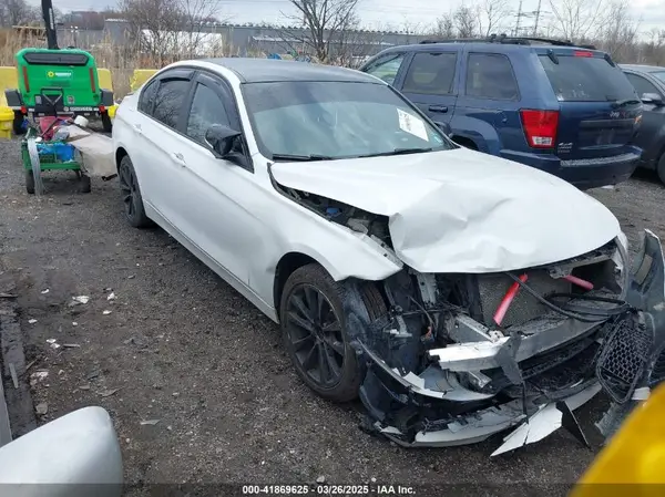 WBA8E5G52JNU46803 2018 BMW 3ER - Image 1
