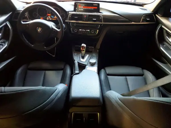 WBA8E5G52JNU46946 2018 BMW 3ER - Image 8
