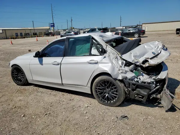 WBA8E5G52JNU47420 2018 BMW 3ER - Image 2