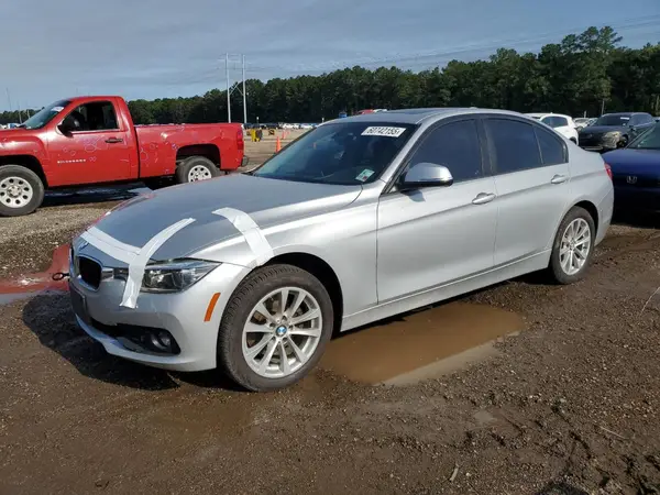 WBA8E5G52JNV02982 2018 BMW 3ER - Image 1
