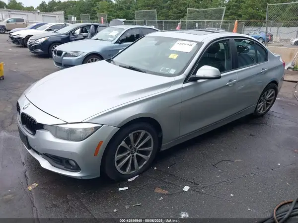 WBA8E5G53GNT40689 2016 BMW 3ER - Image 2