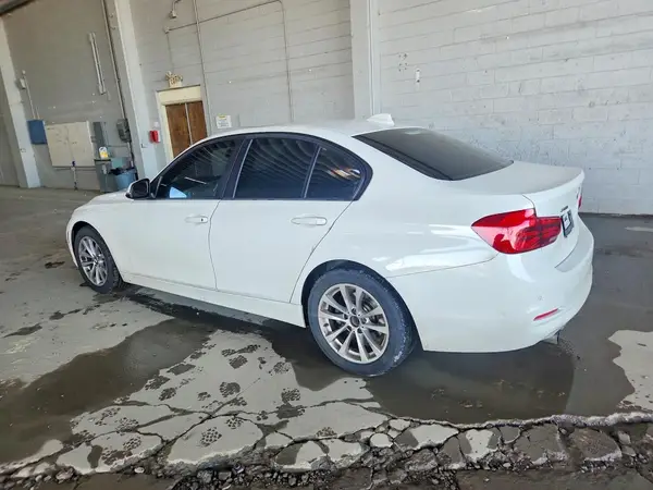 WBA8E5G53GNT41969 2016 BMW 3ER - Image 2