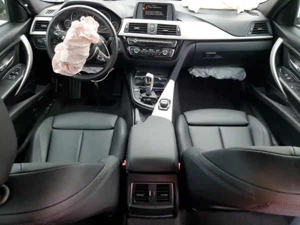 WBA8E5G53GNU22017 2016 BMW 3ER - Image 8