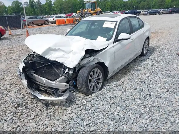 WBA8E5G53HNU42351 2017 BMW 3ER - Image 2
