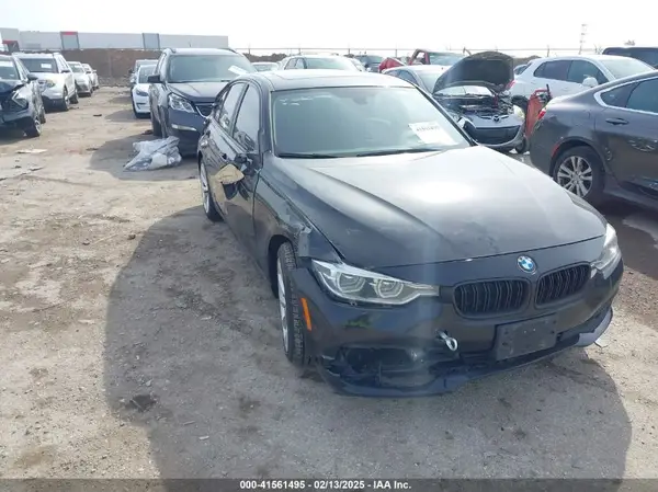 WBA8E5G53JNU45630 2018 BMW 3ER - Image 1