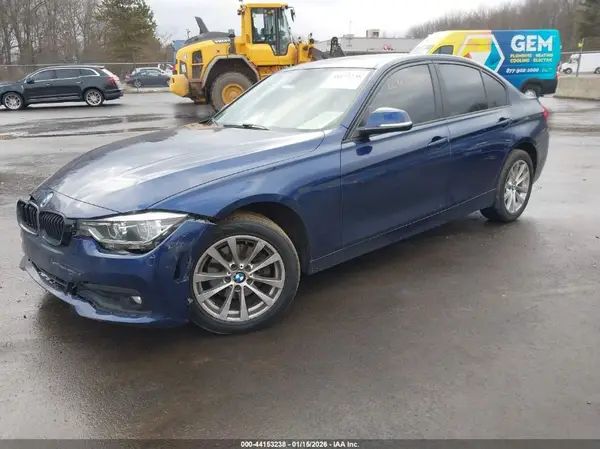 WBA8E5G53JNU46681 2018 BMW 3ER - Image 2