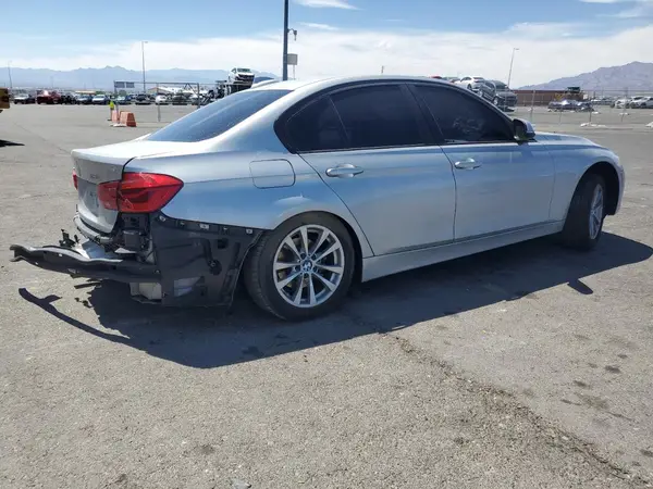 WBA8E5G53JNV02165 2018 BMW 3ER - Image 2