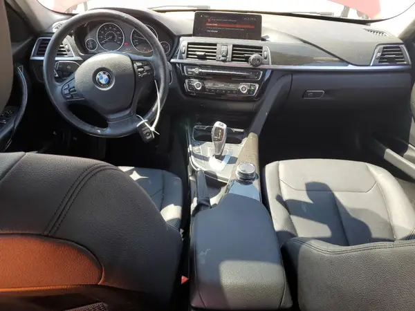 WBA8E5G53JNV02800 2018 BMW 3ER - Image 8