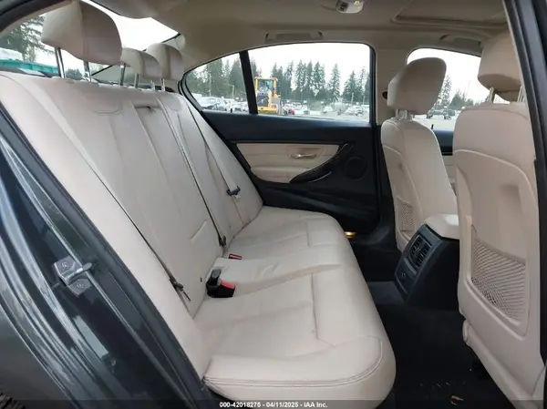 WBA8E5G53JNV03333 2018 BMW 3ER - Image 8