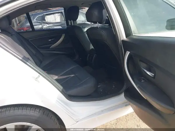 WBA8E5G53JNV03347 2018 BMW 3ER - Image 8