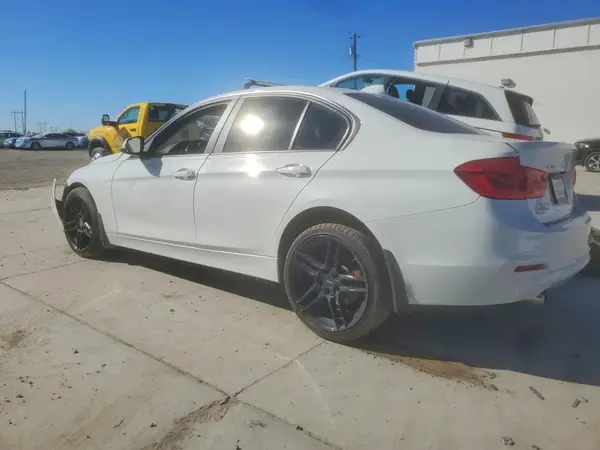 WBA8E5G53JNV03350 2018 BMW 3ER - Image 2