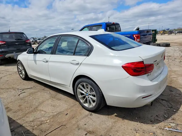 WBA8E5G54GNT41267 2016 BMW 3ER - Image 2