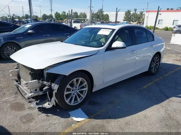 WBA8E5G54GNT93501 2016 BMW 3ER - Image 2